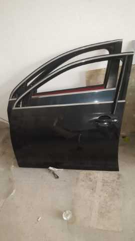 Volkswagen Jetta 2006-2010 Çıkma Yedek Sol Ön Siyah Kapı